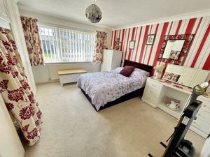 Bedroom- click for photo gallery